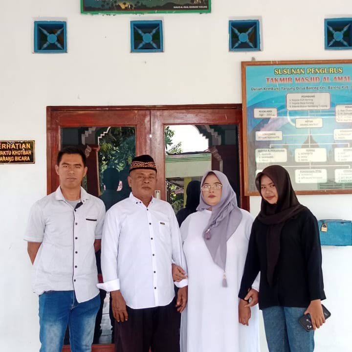 Anak nggak bisa masuk sekolah karena terkendala kartu KK. Karena sejak ...