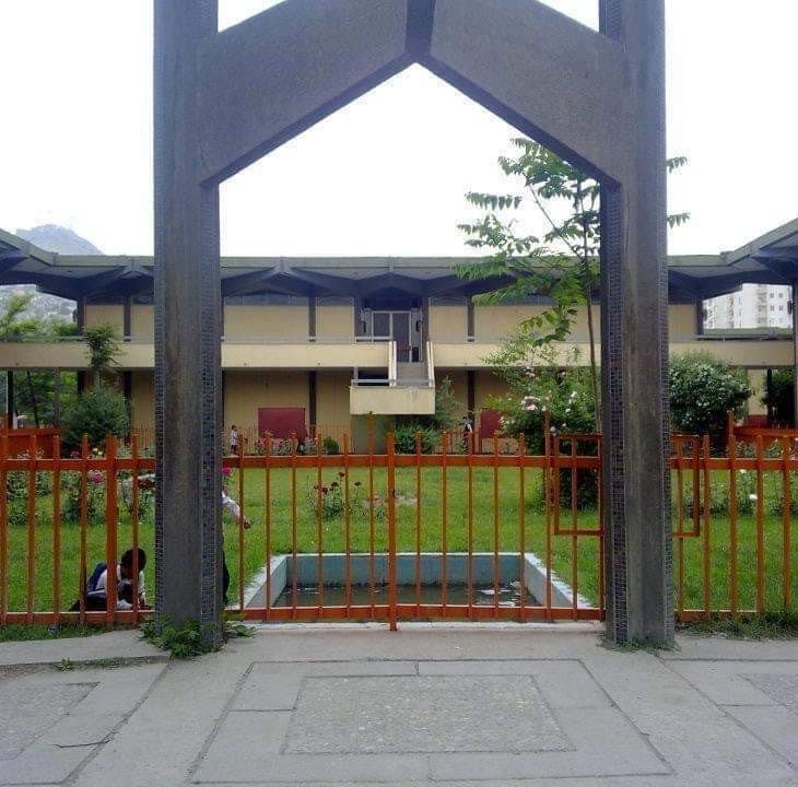 lyc-e-esteqlal
