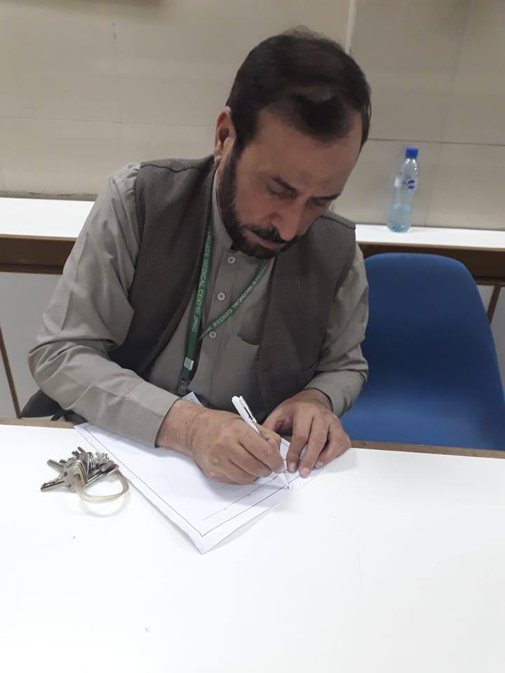Chairman Policy board Dr.Nosherwan Barki visit to Emergency Department ...