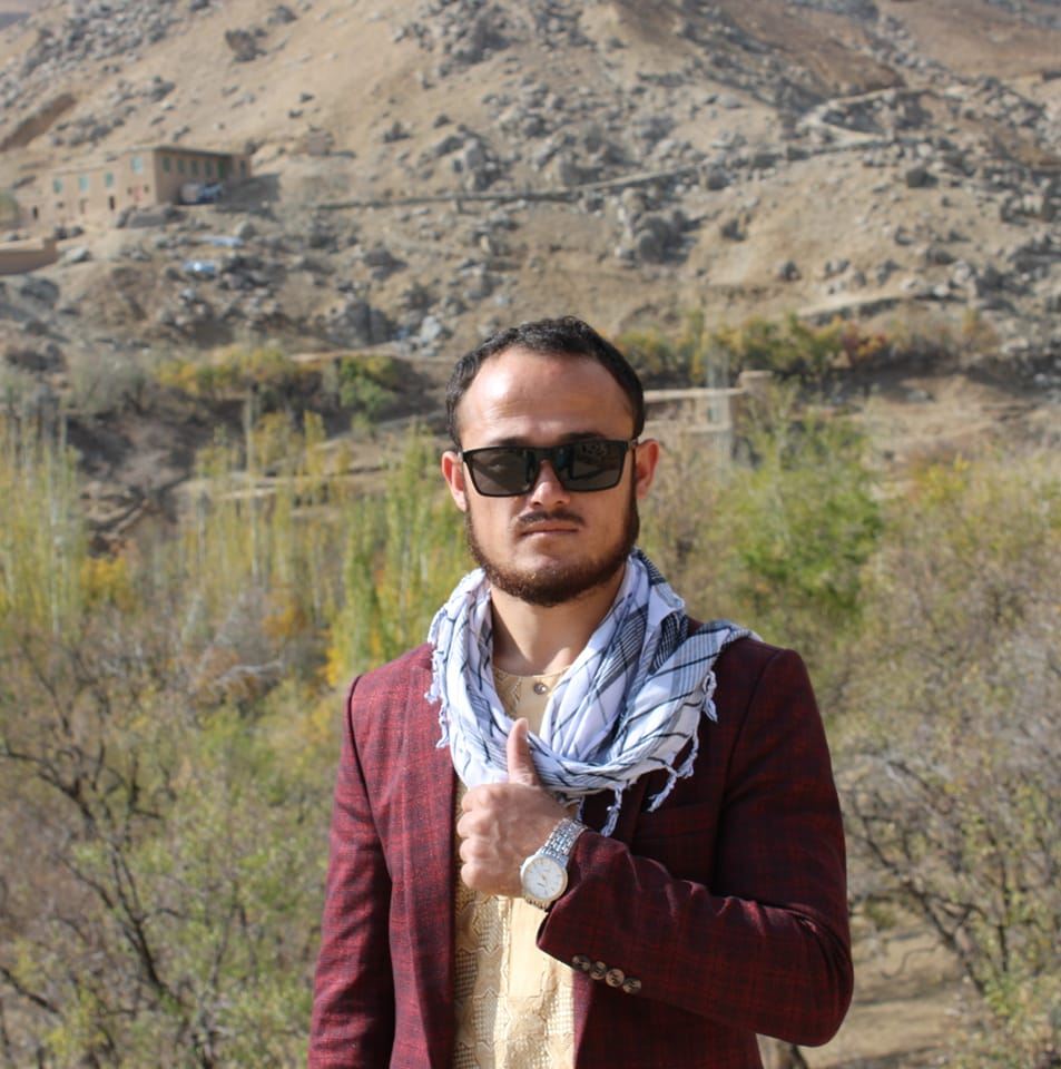مولاداد عزیزی