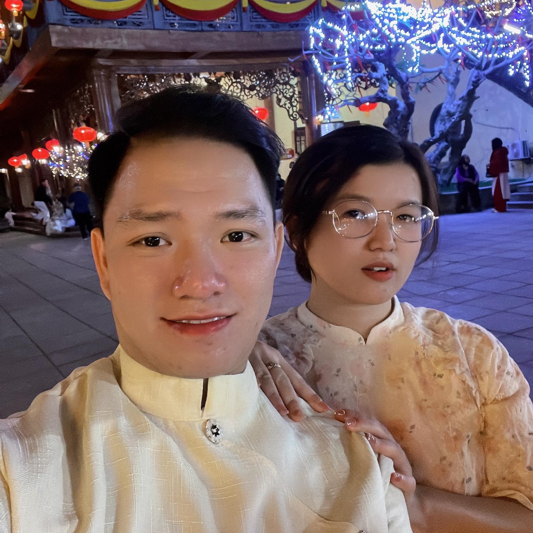 Hoàng Bách