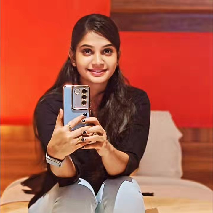 Rashmi Rash Queen