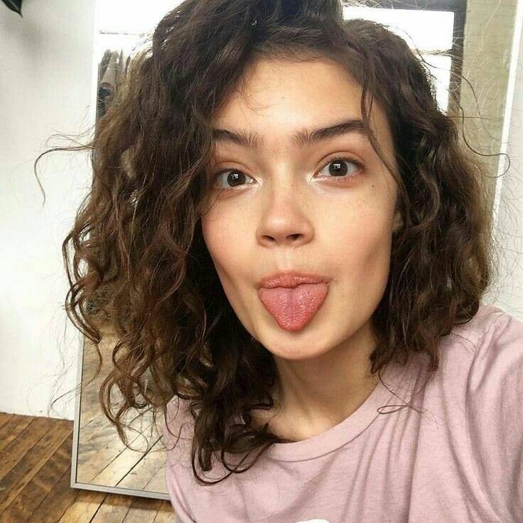 Lyra Lew (@lyra.lew.9) • Facebook, Connect with friends