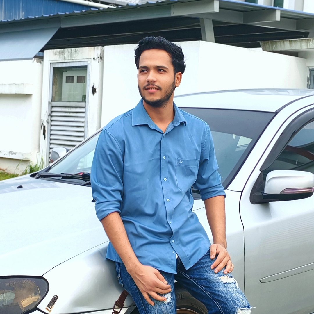 গরমের আরাম আইসক্রিম ছোট বড় সাবার সাথে শৈশবে মেতেছেন আব্দুর রহিম ভুইয়া