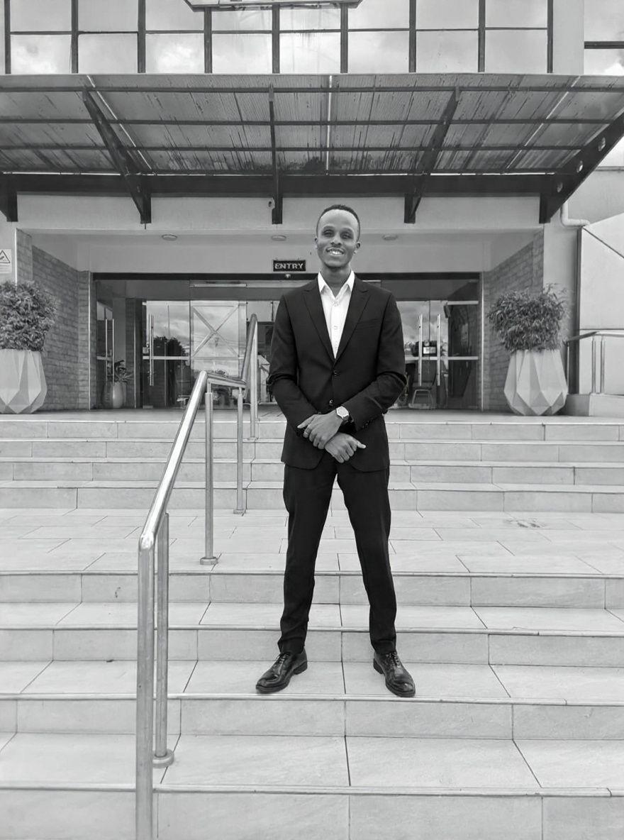 Would YOU want to go into business with this man?! Watch all episodes ...