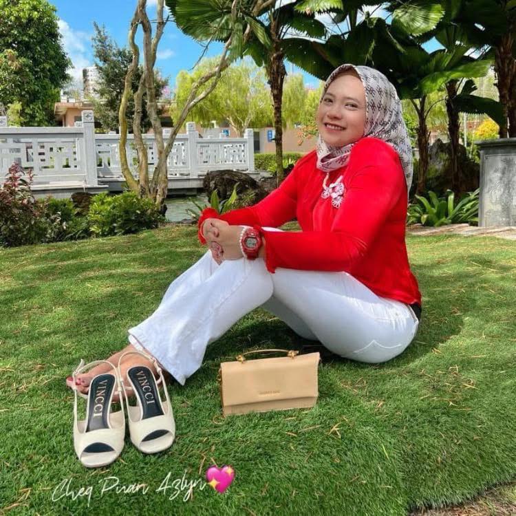 Cheq Puan Azlyn