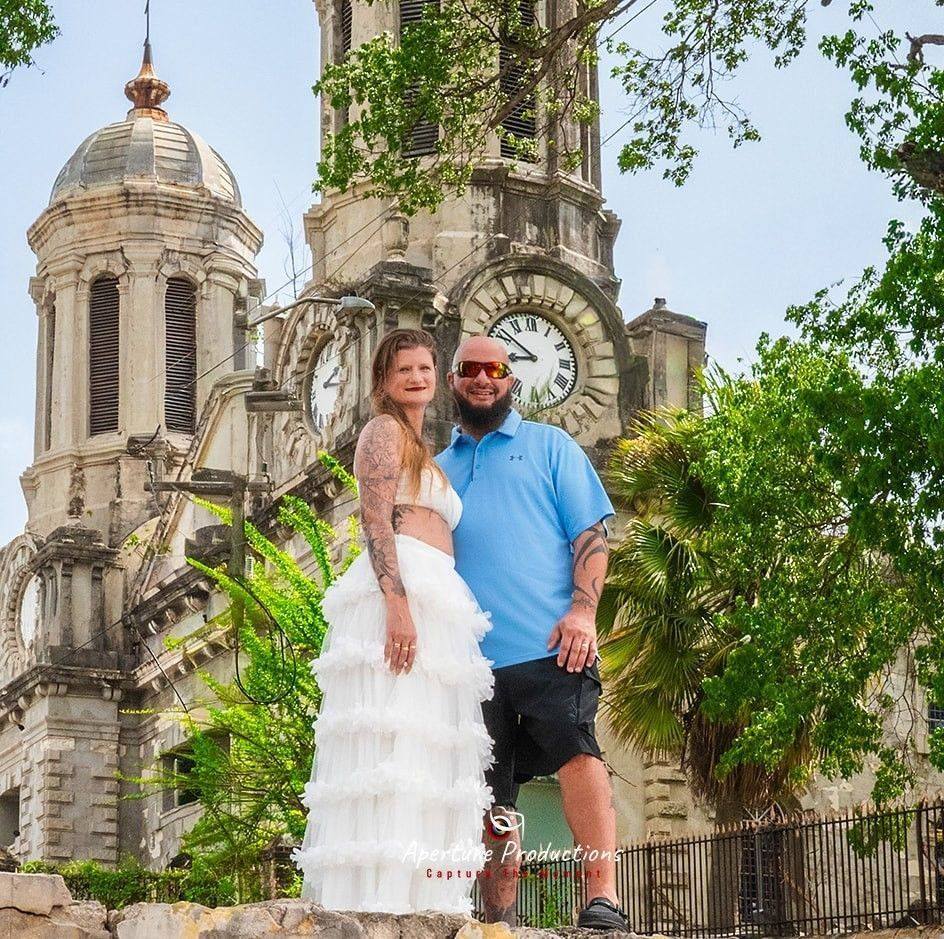 antigua-tourists-group-wife-and-i-are-traveling-here-in-august-to