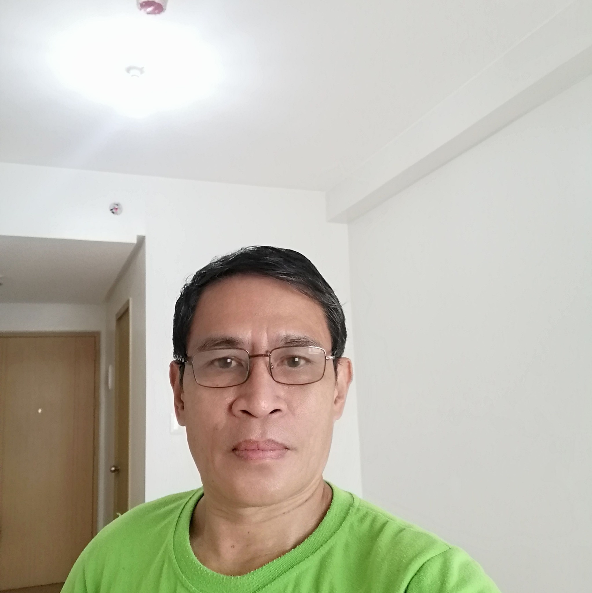 Isang pares na speaker ang ibebenta ko sainyo unahan nalang po ...