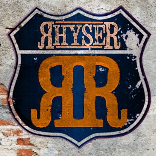 Max Stringer - Bassist