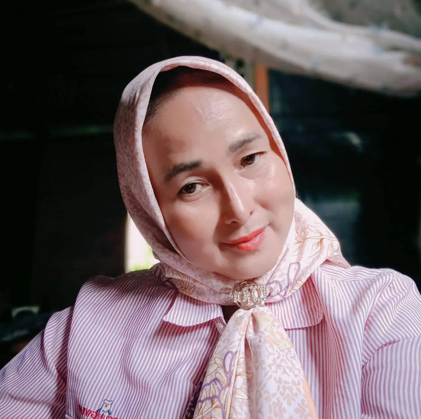 Rini Bae Rini Bae