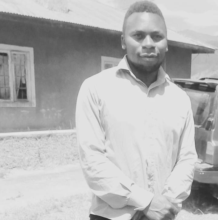 Waziri wa Katiba na Sheria, Dkt. Juma Homera, amewataka wafanyakazi ...