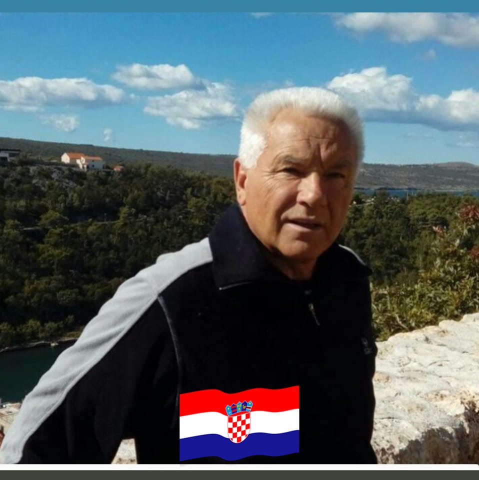 Britanski novinar i povjesničar Robin Harris desetljećima proučava ...