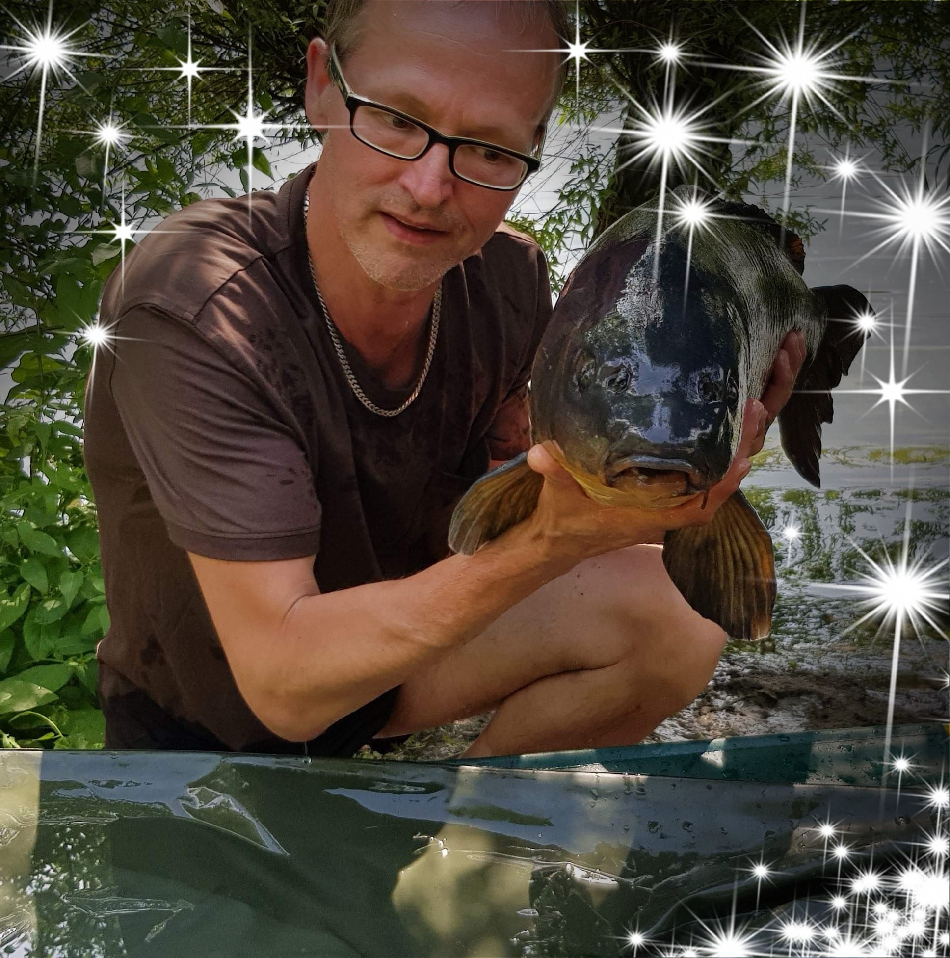 Extreme underwater carp fishing takes an unexpected turn! 😳🌊🎣 #fishing ...
