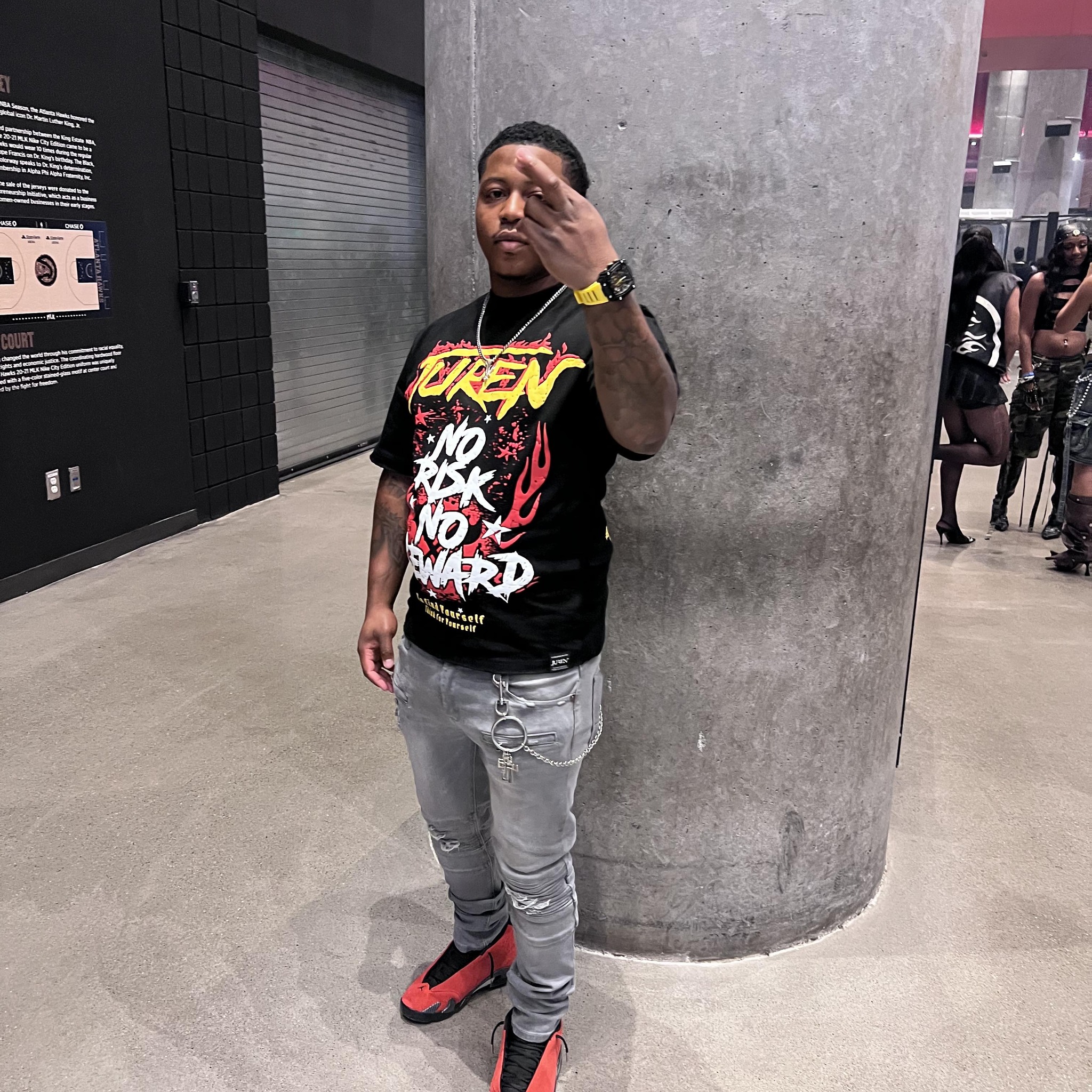 Tont Hendrix