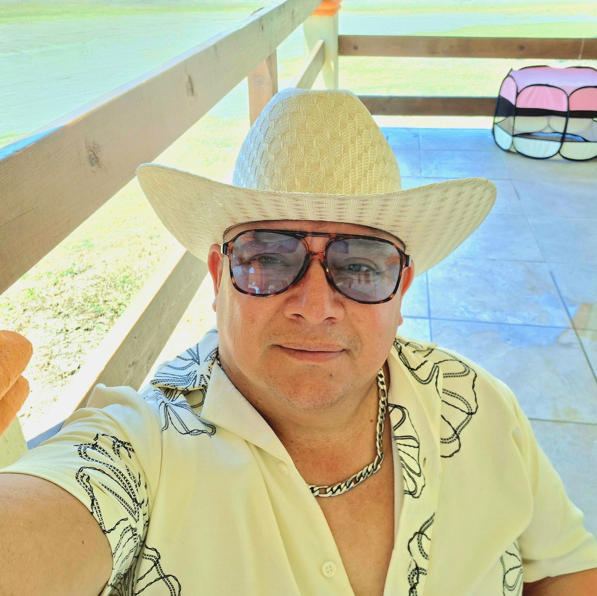 Domingo presentación oficial de Guma en sucursal Edison #barbacoa # ...
