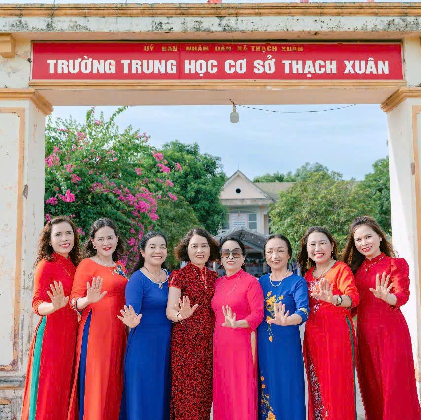 Những bước đi chập chững đầu đời của con #tapdi #embe | Nguyen van Thai