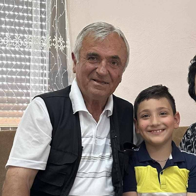 Pasi e shtyn, Belinda Balluku filmon stafin e Fiks Fare me celularin e ...