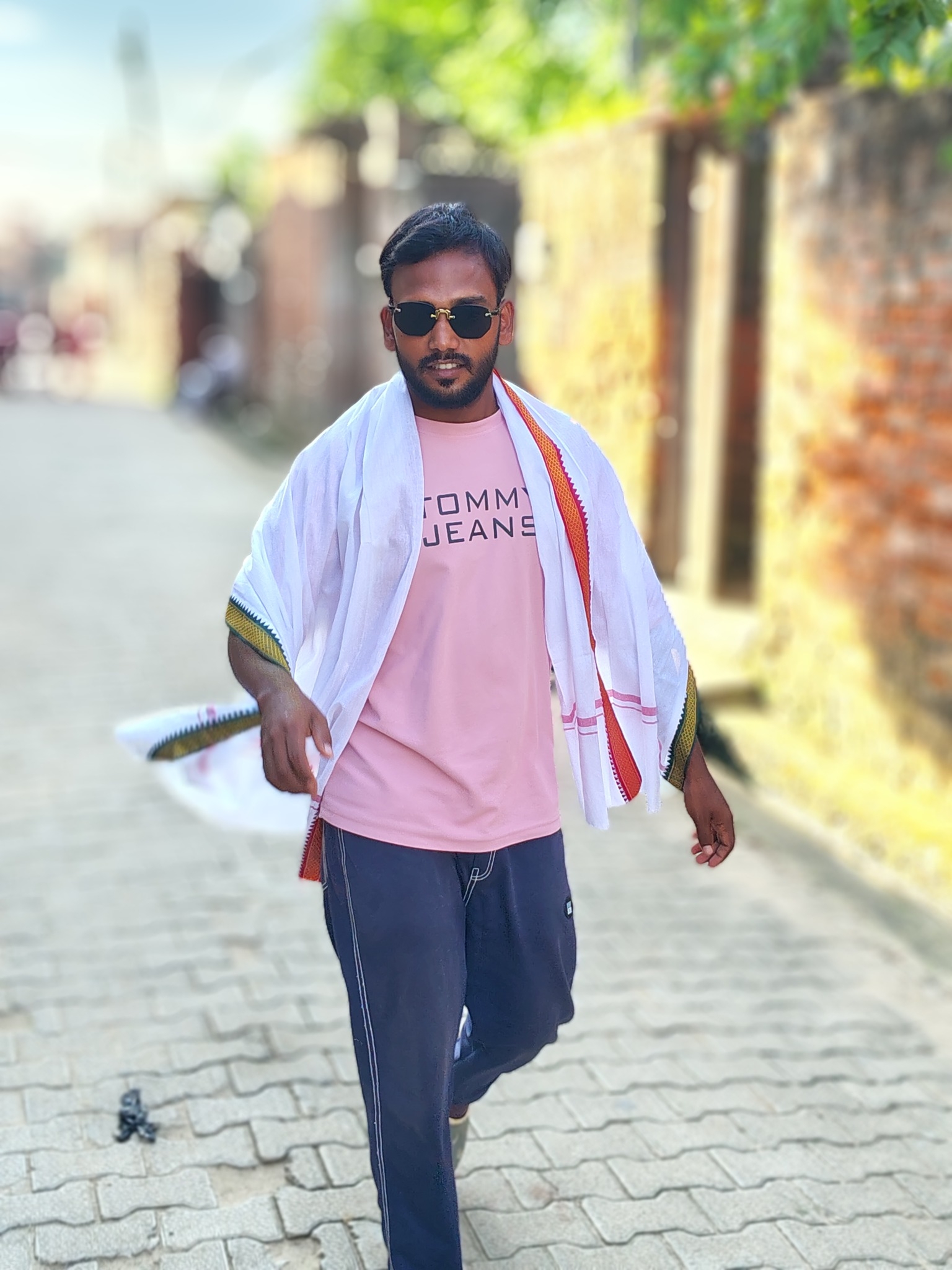 Dheeru Sakatpuria