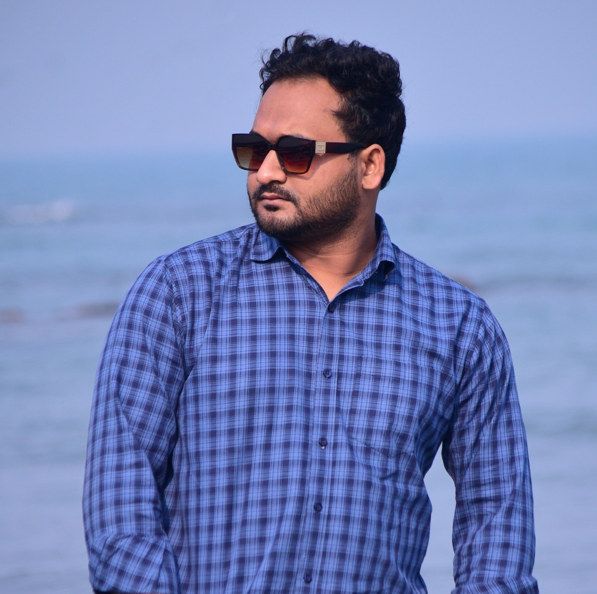 Rostom Hossain