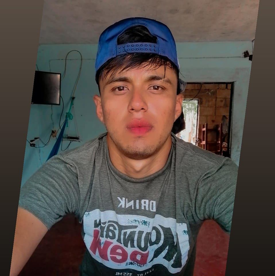 Marco Moo - Hoy nos despedimos del futbol 🥲 Hola rodilla... | Facebook
