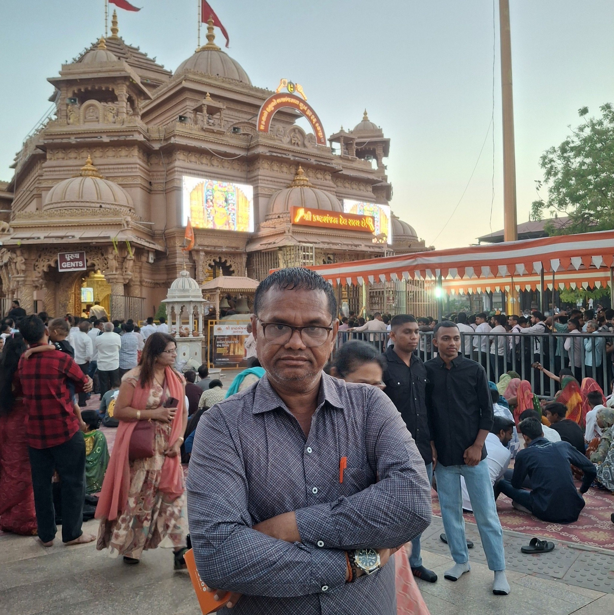 खड़गे जी - 