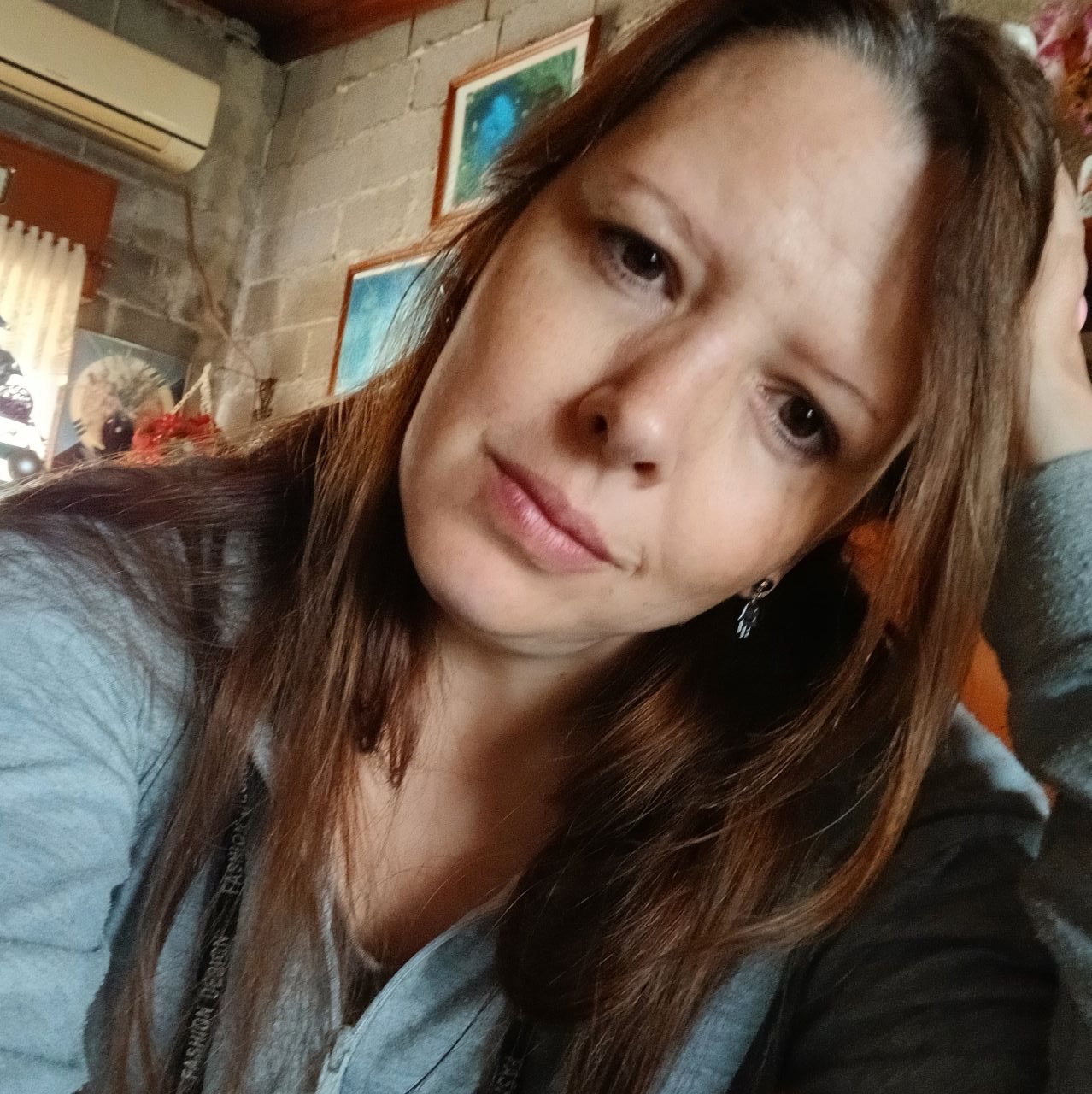 laura-agostini-profiles