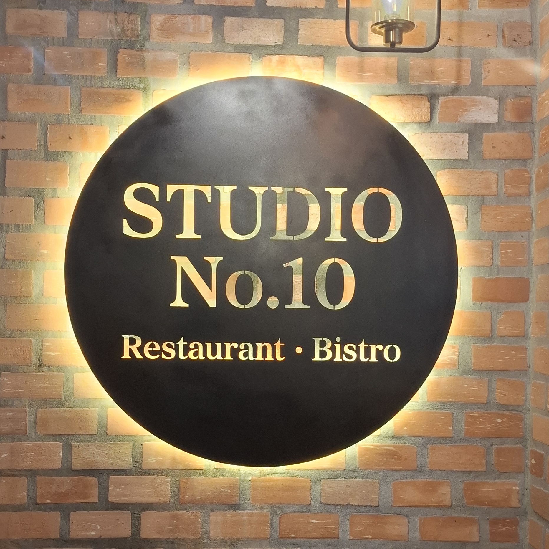 Restaurant Opening Date Tracker