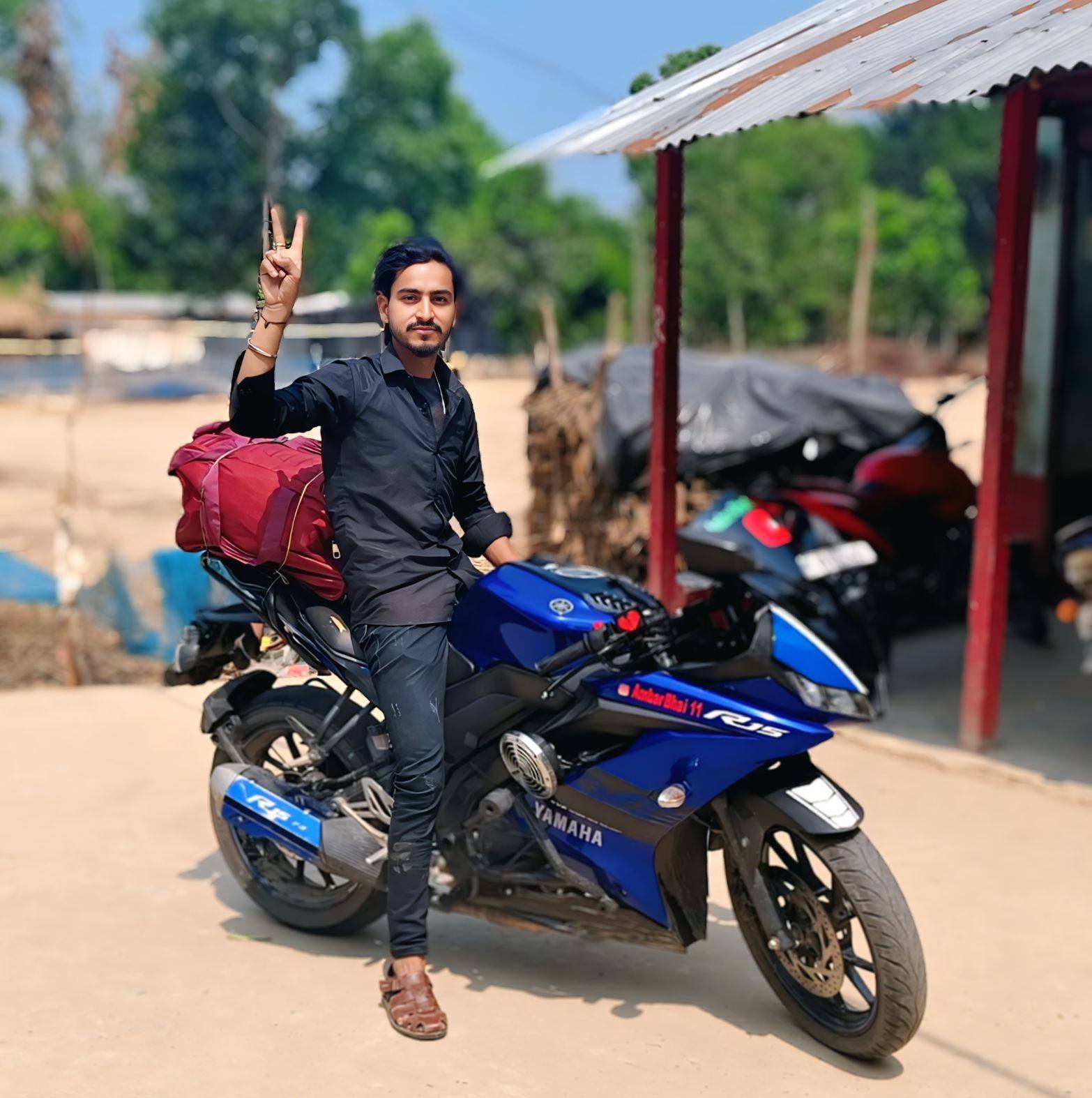 স্বার্থের পৃথিবী