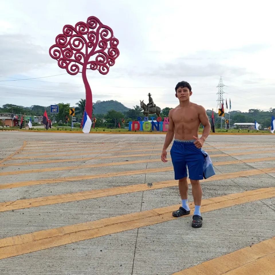 📍🇳🇮 Boxeador nicaragüense fue descalificado tras morder a su rival ...