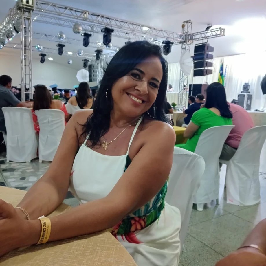 Grandes emoções e desconfiança mais o amor sempre vence .o amor entre a ...