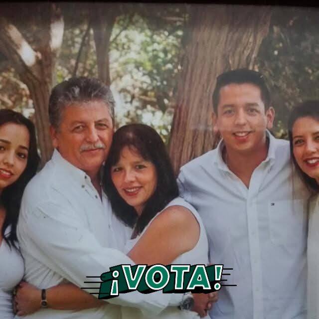 Familia Billarista | Alguien lo reconoce ⚪️🎱 | Facebook