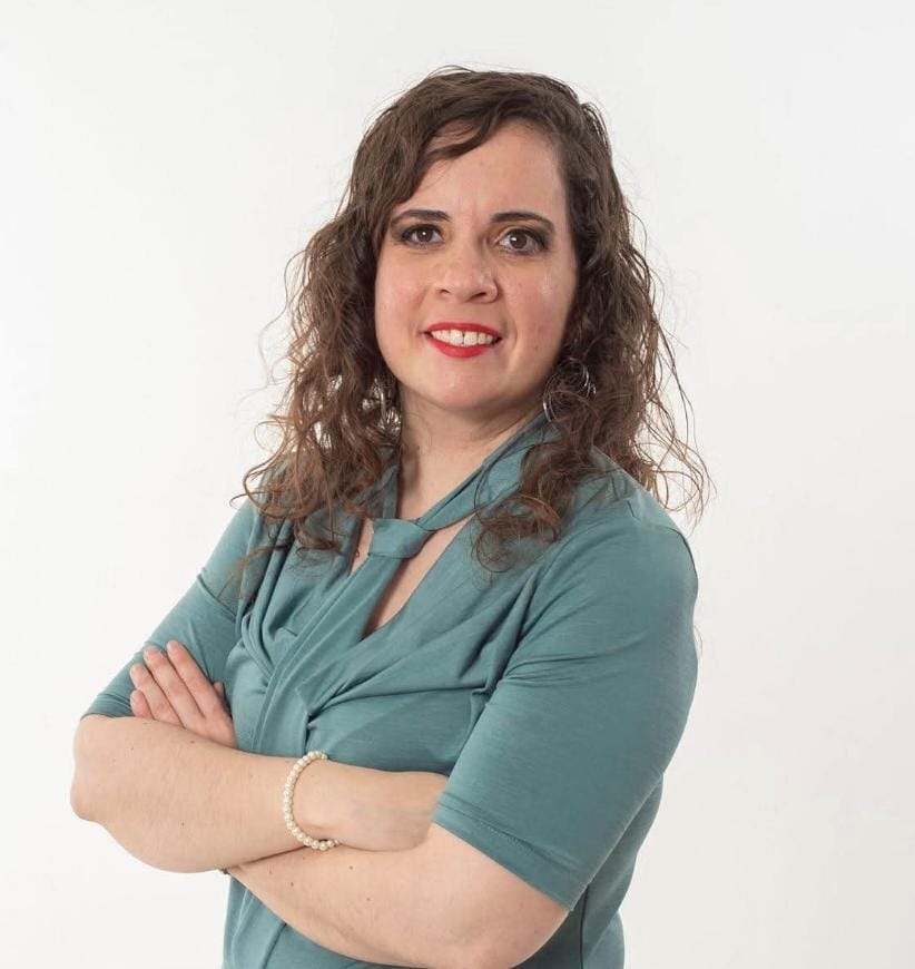 Lic. Felicia Rojas. Educacion y Bienes Raices