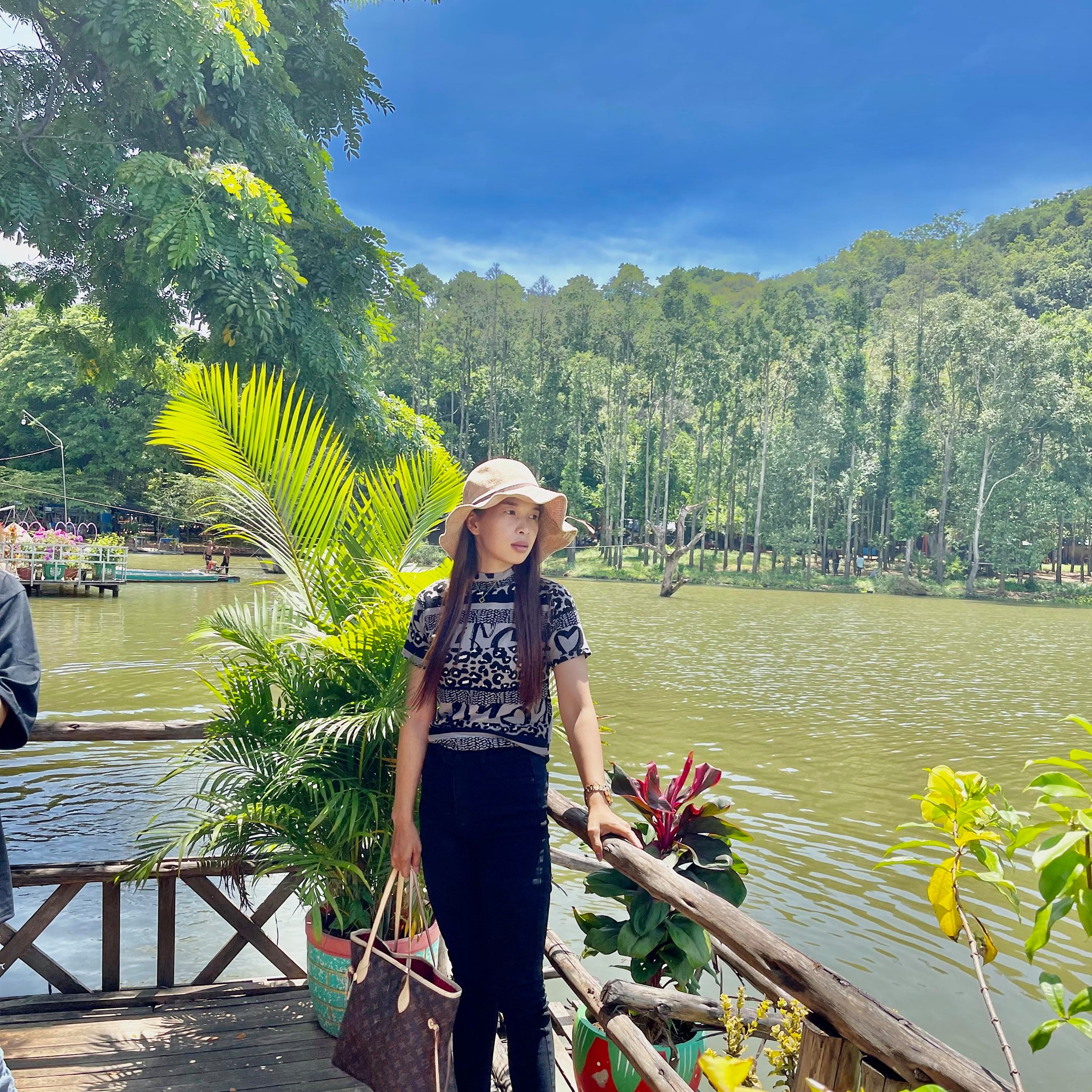 អ្នករមាស់ដៃក្នុងtik tok ត្រៀម 🙈🙈 | P24 Secrets Co.,Ltd