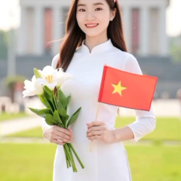 KIẾN - Bác sĩ mà bỏ tay ra trước là người nhà khóc đấy 😆 | Facebook