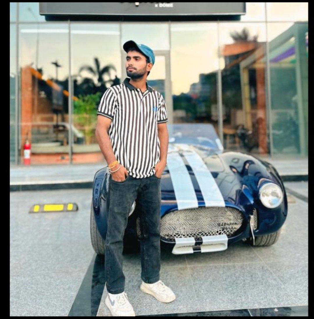 City ki roshni + 2 cute billiyan = Perfect combo ️ Blue Duck wali Didi ...