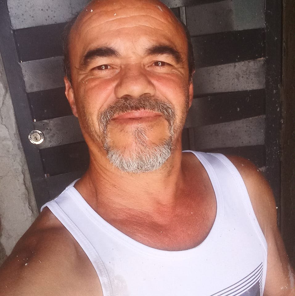 Aquela oportunidade pra quem busca o Suarão! Casa de lote inteiro, com ...