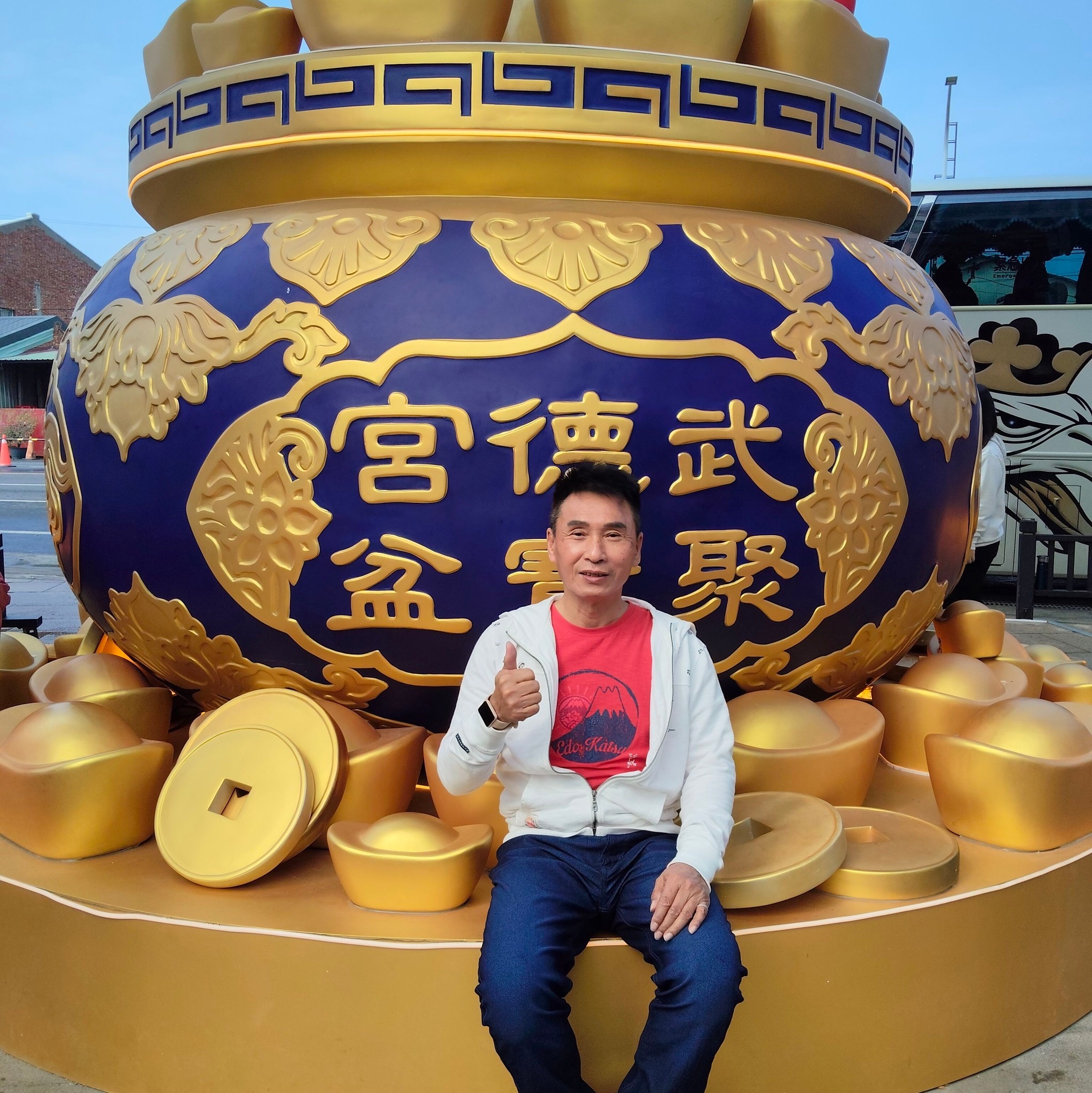 UZ張耘芝 - 偷拍大盜 ️ | Facebook
