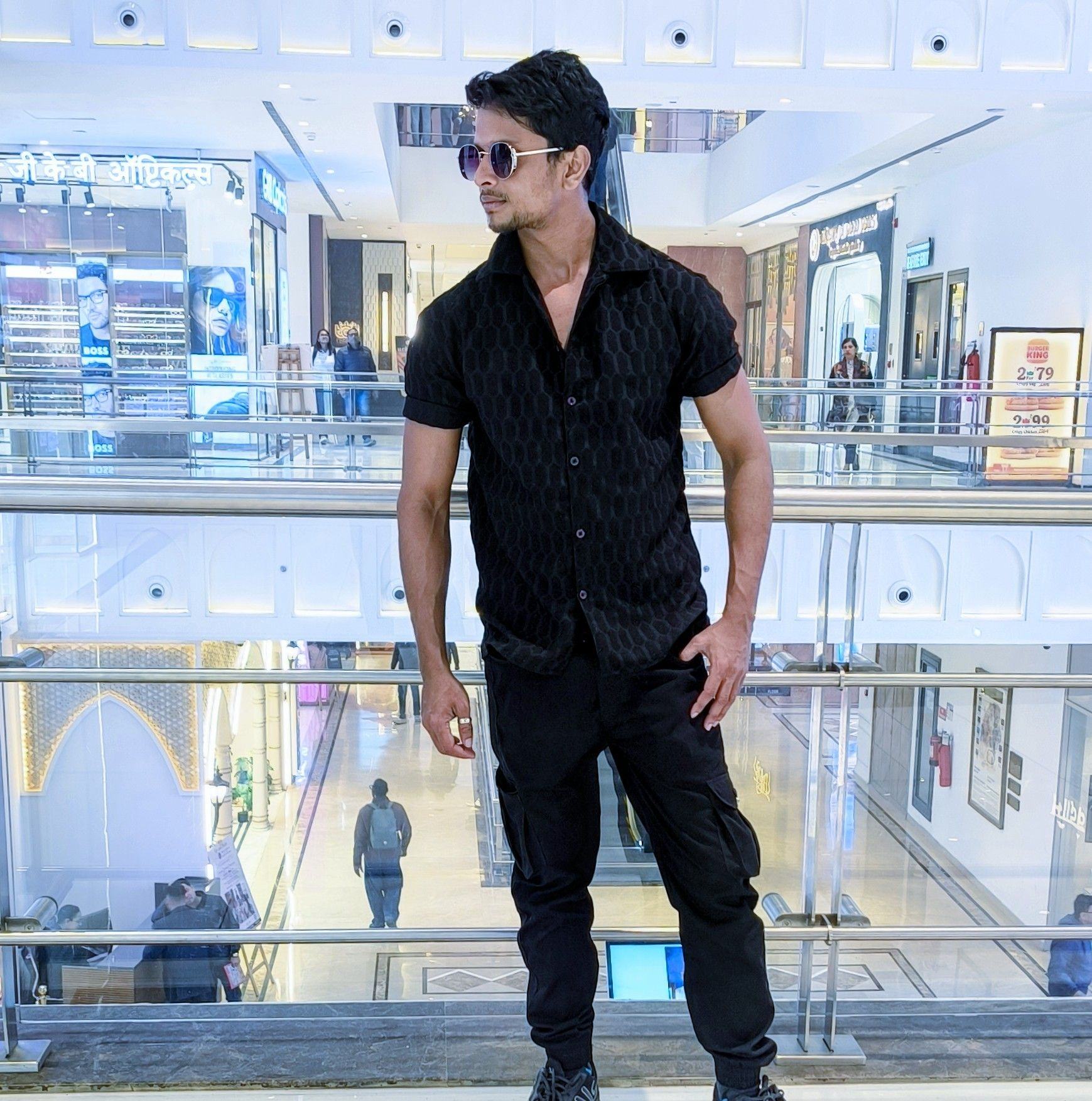 Md Raaz