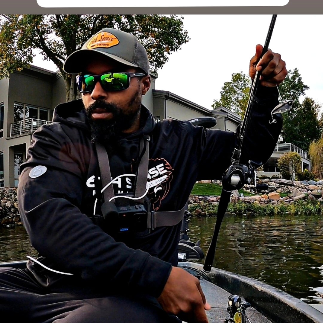 Shady side of the dock👌🏾 Texas Rigged 6th Sense Fishing 6.3 Bounce Worm ...