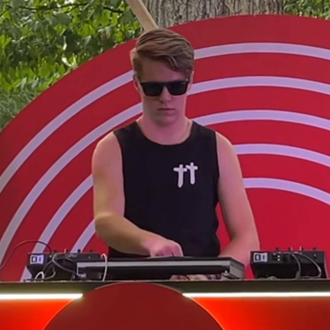 DJ Roloo