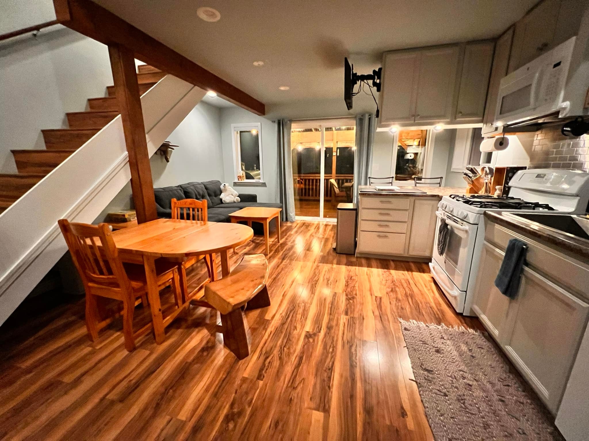 Weathered Inn | Cordova AK