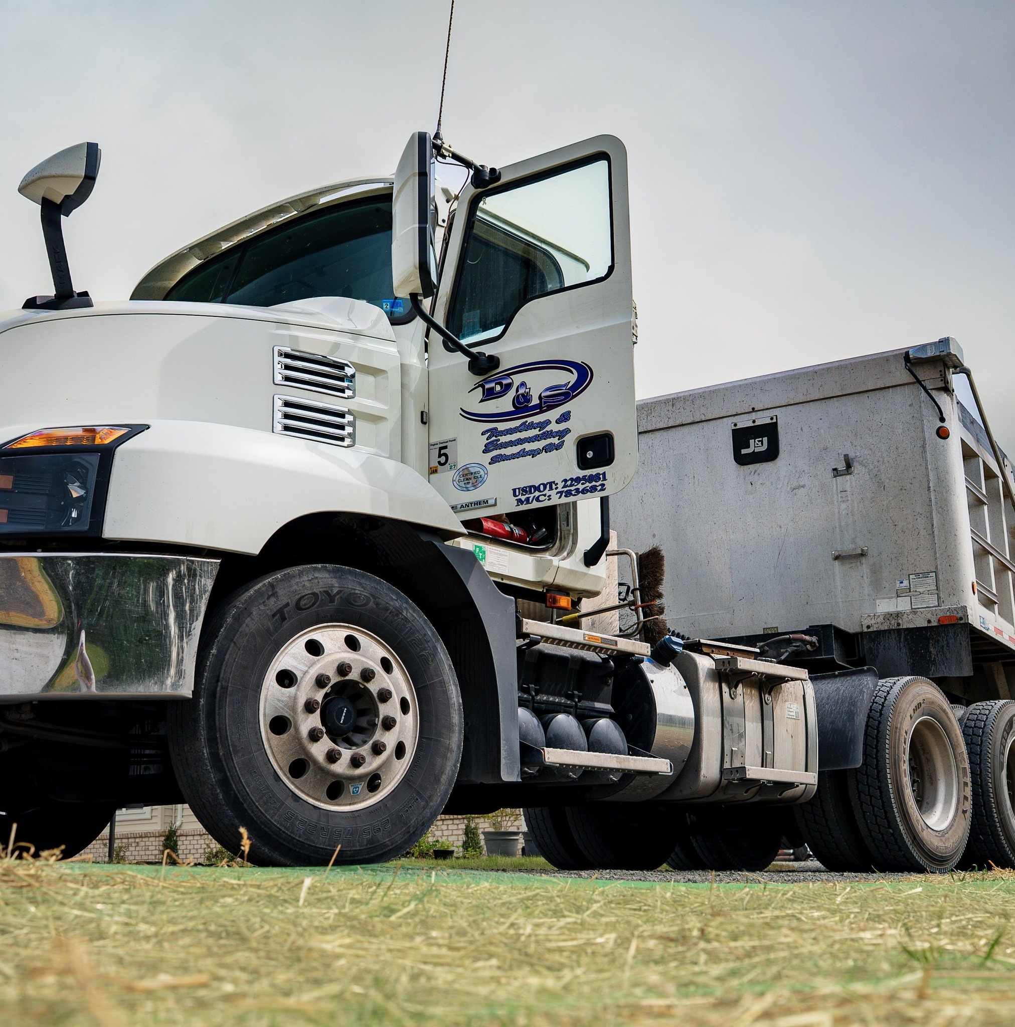 Steve King - Class a and b , dump truck , lowboy, landoll... | Facebook