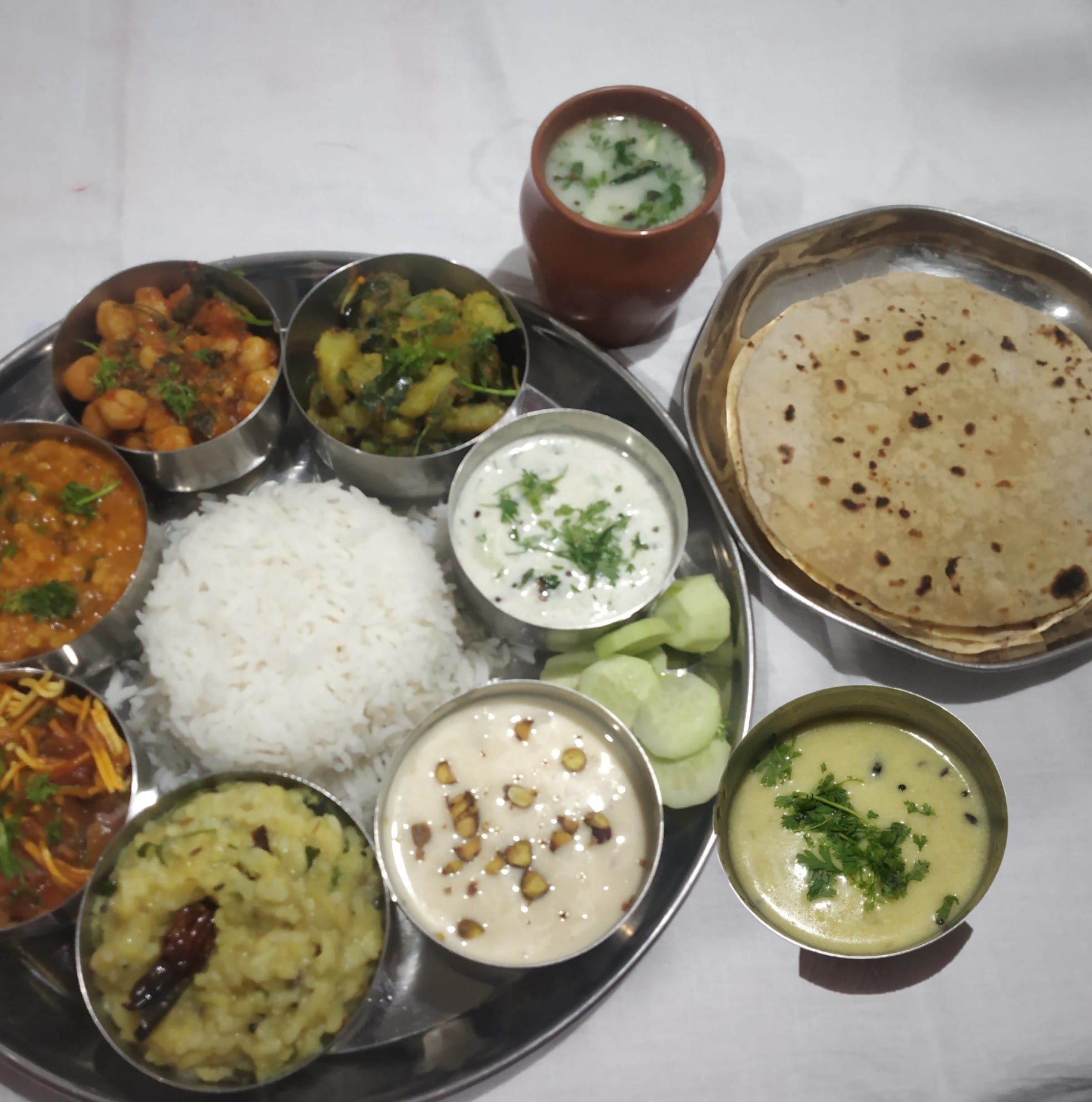 Madhu' Kitchen