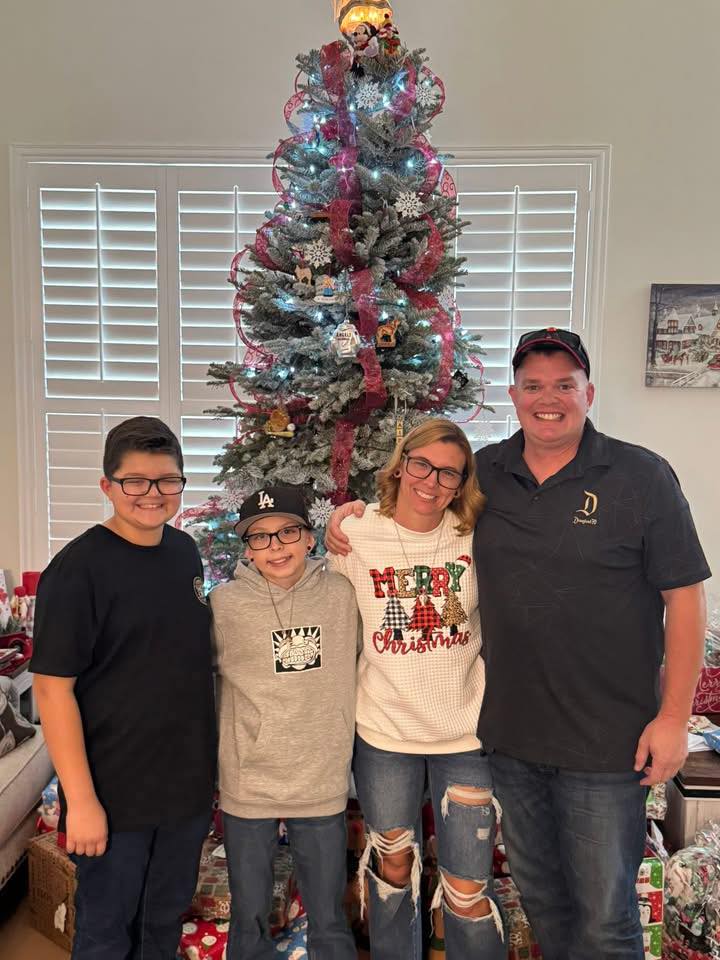 Jennifer LaBrecque (@jennifer.labrecque.10) • Facebook, Connect with ...