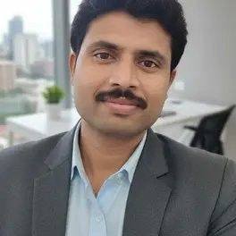 जनसुराज कार्यकर्ता अनिल कुमार यादव पर गोलीबारी के बाद अस्पताल पहुंचे ...