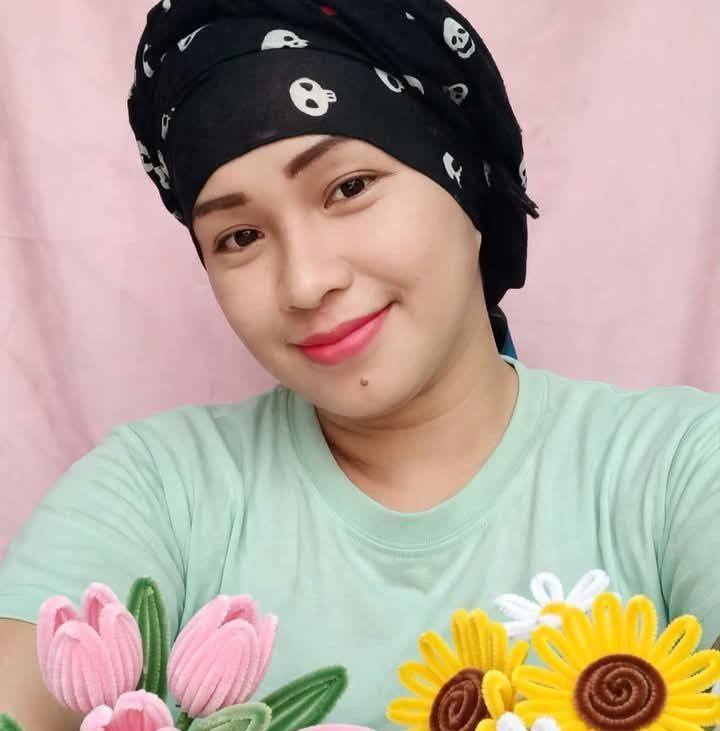 Flex ko lang sa pag gawa ko Ng Giant sunflower Christmas wreath ...