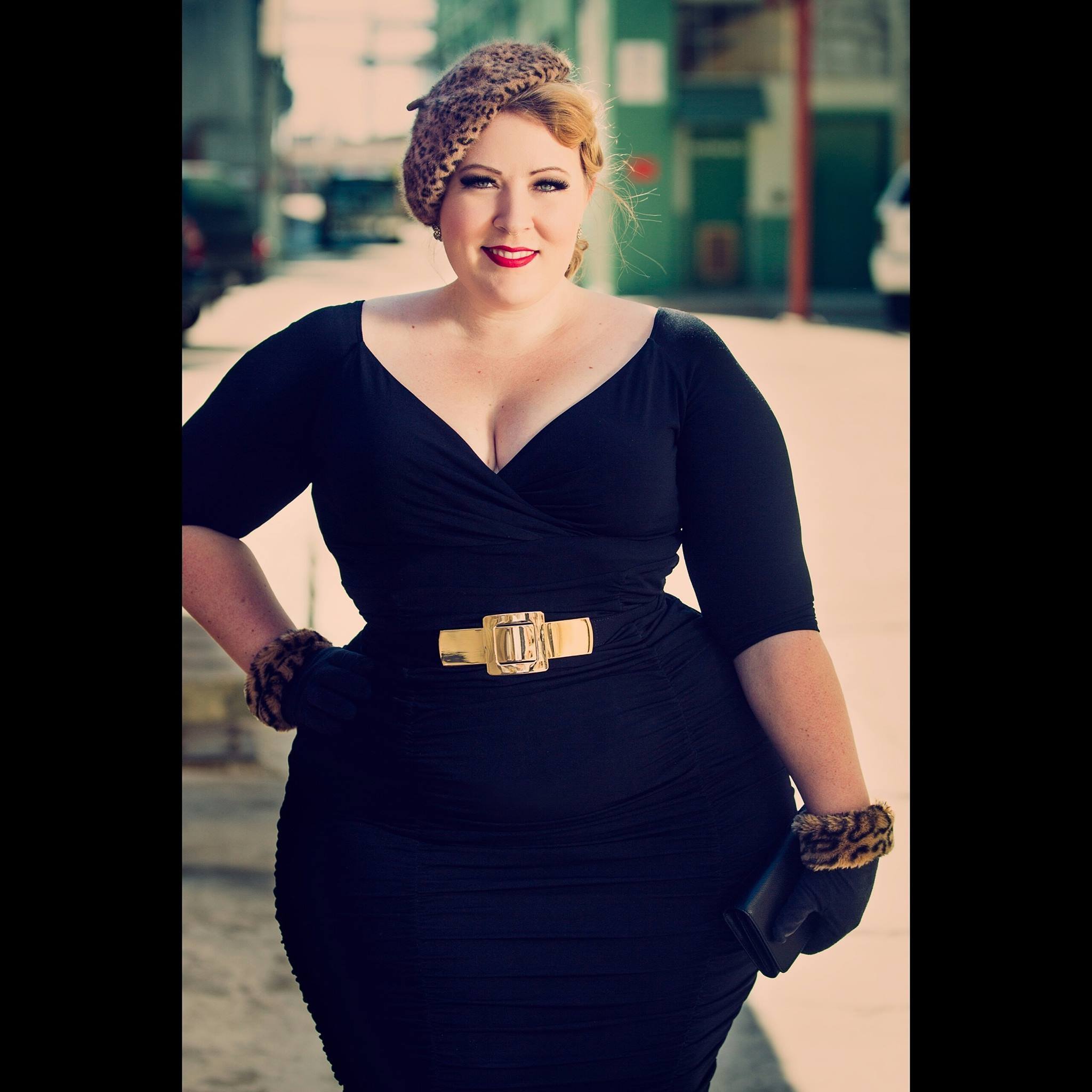 Nicole Simone Plus Size Model The Ghost With The Most Babe💚