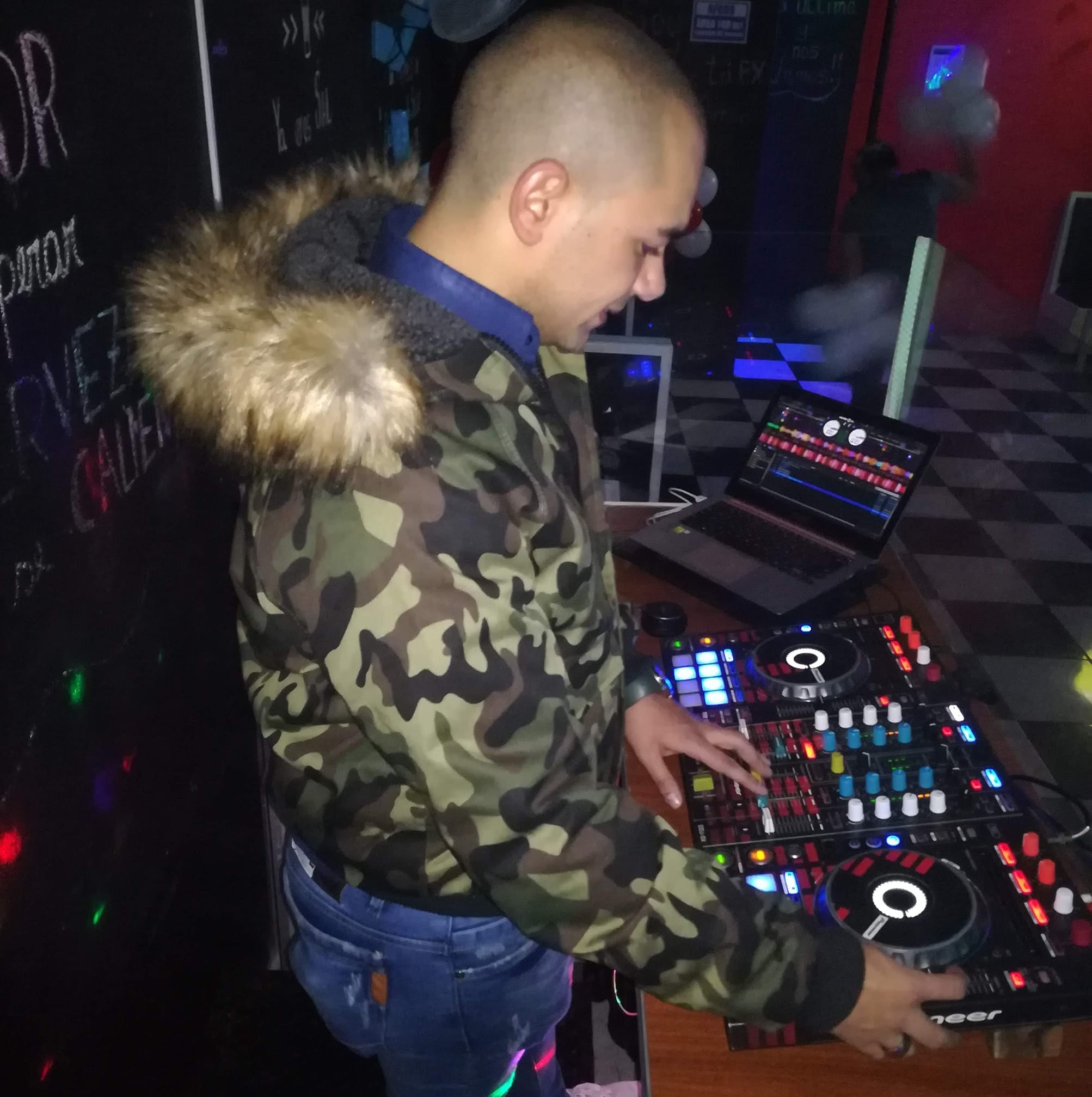 Dj Rashid