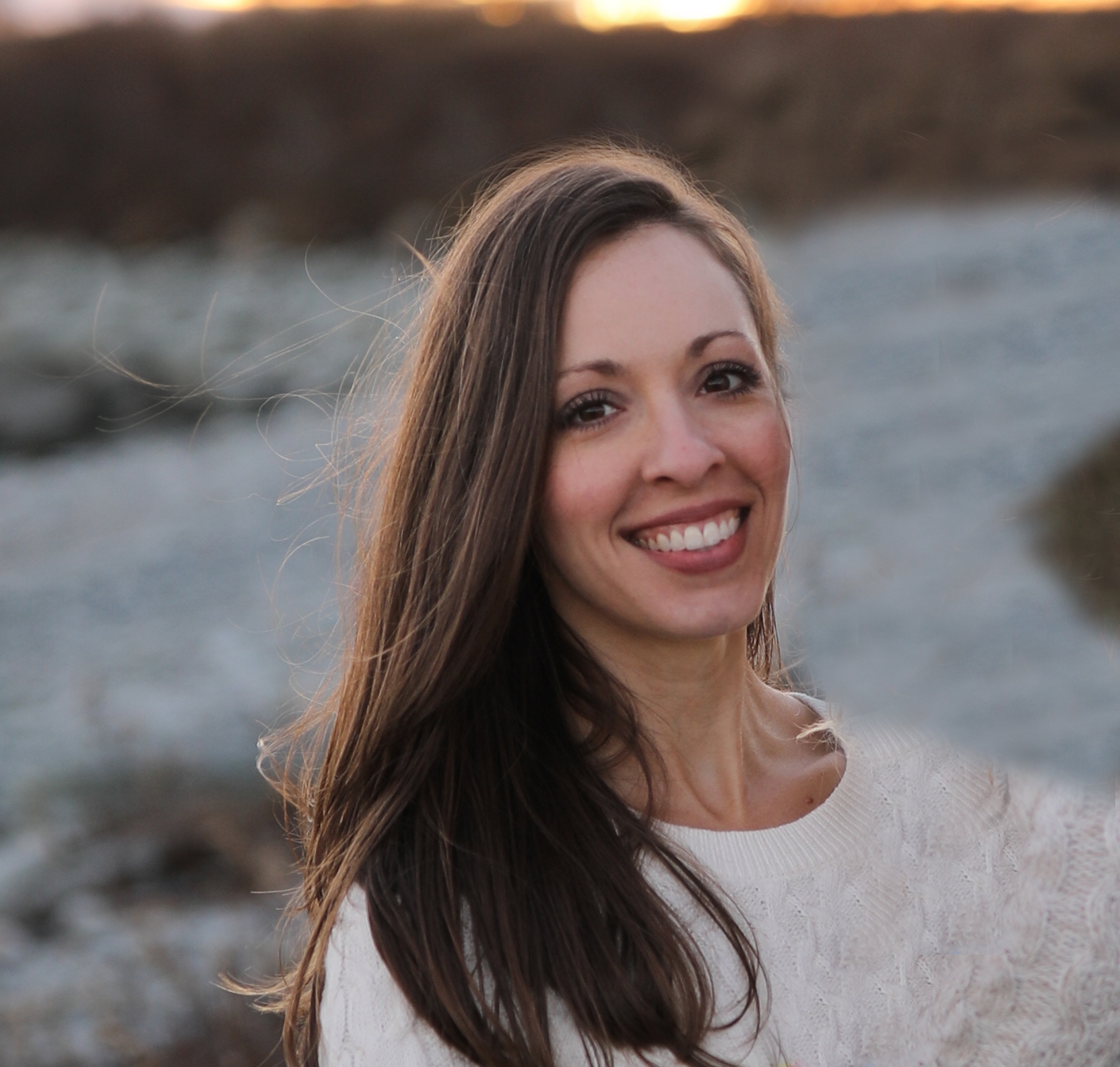 🍂 Fall Mini Sessions 🍂 Golden light, autumn colors, and the beauty of ...