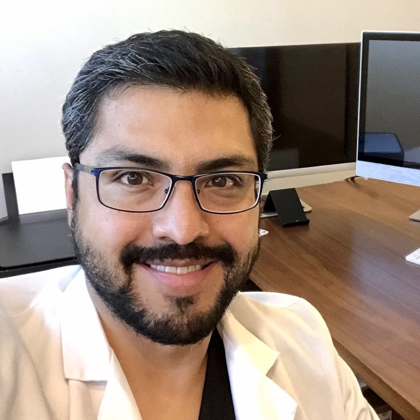 Dr. Héctor Ramos - Reumatólogo | Monterrey